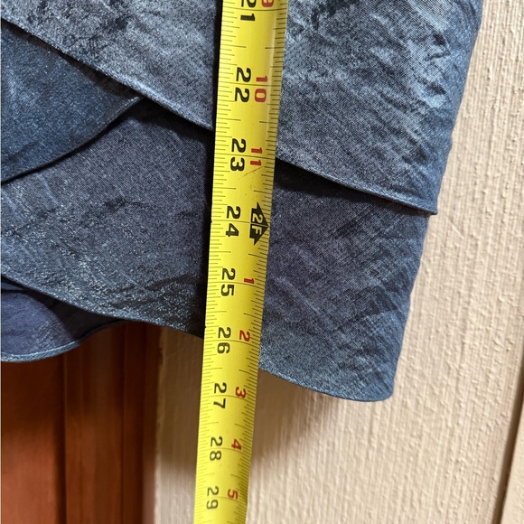 Ladies dress. - Picture 6 of 10